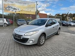 Silber Gebraucht 2011 Renault Mégane III Limousine | 3.790 € (Guter Preis)