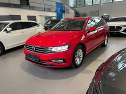 Tornadorot Gebraucht 2022 VW Passat Business Kombi | 18.999 € (Superpreis)