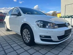 Weiß Gebraucht 2014 VW Golf VII Trendline Limousine | 6.499 € (Fairer Preis)