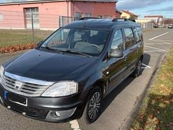 Grau Gebraucht 2011 Dacia Logan MCV Lauréate Kombi | 3.750 € (Fairer Preis)
