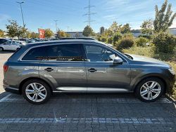 Grau Gebraucht 2016 Audi Q7 Ambiente SUV | 20.999 €