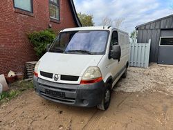 Weiß Gebraucht 2005 Renault Master Van | 3.750 € (Etwas zu teuer)