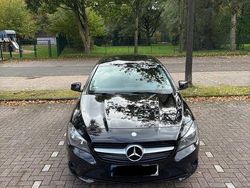 Schwarz Gebraucht 2015 Mercedes CLA200 Shooting Brake Kombi | 12.400 € (Fairer Preis)