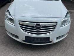 Weiß Gebraucht 2013 Opel Insignia Kombi | 4.400 € (Guter Preis)