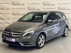 Grau Gebraucht 2013 Mercedes B200 Sport Van / Kleinbus | 12.890 € (Fairer Preis)