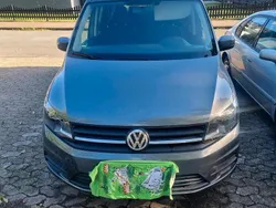 Grau Gebraucht 2019 VW Caddy Maxi Van / Kleinbus | 22.500 € (Fairer Preis)