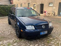 Blau Gebraucht 1999 VW Bora R Kombi | 3.900 €