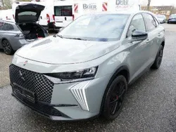 Grau Gebraucht 2024 DS Automobiles DS7 Crossback Performance SUV | 31.980 € (Guter Preis)