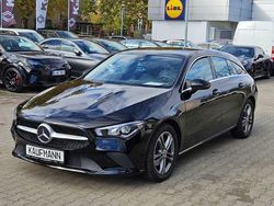 Schwarz Gebraucht 2019 Mercedes CLA180 Shooting Brake Kombi | 24.680 € (Teuer)