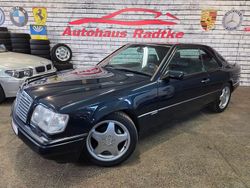Schwarz Gebraucht 1996 Mercedes E200 Sportline Coupé | 12.990 € (Fairer Preis)
