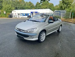 Silber Gebraucht 2003 Peugeot 206 CC Roland Garros Cabrio | 1.990 € (Fairer Preis)