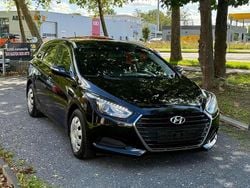 Schwarz Gebraucht 2017 Hyundai i40 Kombi | 7.999 € (Guter Preis)