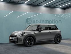 Grau Gebraucht 2021 Mini Cooper S Classic Kleinwagen | 16.790 €