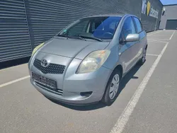 Medium silver metallic Gebraucht 2007 Toyota Yaris Sol Kleinwagen | 2.600 € (Fairer Preis)