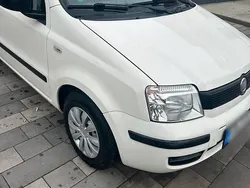 Weiß Gebraucht 2009 Fiat Panda Kleinwagen | 1.450 €