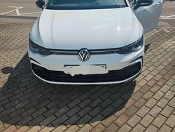Weiß Gebraucht 2022 VW Golf VIII R-line Kombi | 27.900 € (Superpreis)