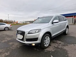 Grau Gebraucht 2015 Audi Q7 SUV | 22.900 € (Guter Preis)