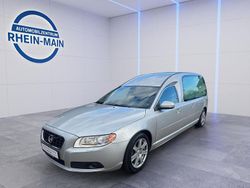 Silber Gebraucht 2010 Volvo V70 Kombi | 18.900 €