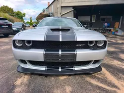 Grau Gebraucht 2016 Dodge Challenger Coupé | 36.750 € (Etwas zu teuer)