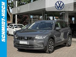 Grau Gebraucht 2022 VW Tiguan Active SUV | 27.590 € (Fairer Preis)