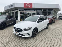 Weiß Gebraucht 2019 Mercedes B200 Progressive Van / Kleinbus | 24.990 € (Fairer Preis)