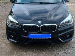 Schwarz Gebraucht 2016 BMW 218 Gran Tourer Sport Line Van / Kleinbus | 10.400 € (Guter Preis)