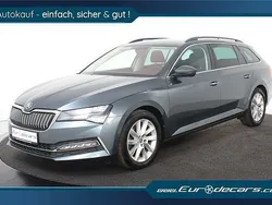 Grau Gebraucht 2021 Skoda Superb Kombi | 21.600 € (Fairer Preis)