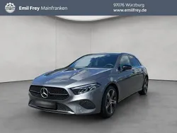 Grau Gebraucht 2024 Mercedes A220 Progressive Limousine | 35.300 € (Fairer Preis)