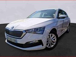 Weiß Gebraucht 2023 Skoda Scala Ambition Kleinwagen | 19.980 € (Guter Preis)