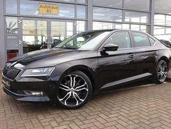 Schwarz Gebraucht 2016 Skoda Superb Ambition Limousine | 12.990 € (Etwas zu teuer)