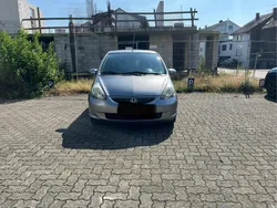Grau Gebraucht 2006 Honda Jazz Kleinwagen | 1.750 € (Etwas zu teuer)