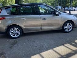 Beige Gebraucht 2009 Renault Grand Scénic III Dynamique Van / Kleinbus | 4.490 € (Superpreis)