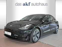 Schwarz Gebraucht 2022 Tesla Model 3 Limousine | 28.950 €