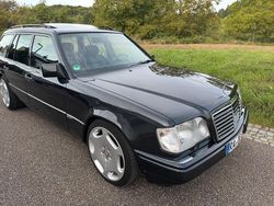 Schwarz Gebraucht 1996 Mercedes E320 Sportline Kombi | 19.750 €