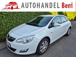 Weiß Gebraucht 2012 Opel Astra Limousine | 4.799 € (Fairer Preis)