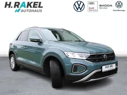 Andere farbe Gebraucht 2023 VW T-Roc Life SUV | 22.950 € (Fairer Preis)