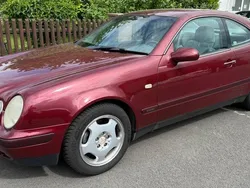 Rot Gebraucht 1998 Mercedes CLK200 Coupé | 1.700 € (Fairer Preis)