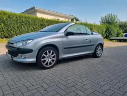 Silber Gebraucht 2002 Peugeot 206 CC Cabrio | 1.390 € (Fairer Preis)