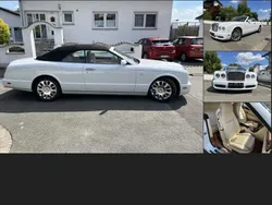 Weiß metallicbeige Gebraucht 2008 Bentley Azure Cabrio | 155.888 €
