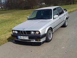 Silber Gebraucht 1990 BMW M2 Coupé | 27.000 €