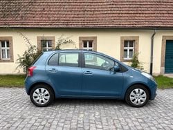 Blau Gebraucht 2006 Toyota Yaris Kleinwagen | 2.699 €