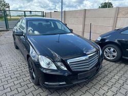Schwarz Gebraucht 2011 Mercedes E200 Elegance Limousine | 7.200 € (Superpreis)