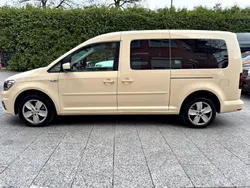 Beige Gebraucht 2018 VW Caddy Maxi Van / Kleinbus | 7.980 €