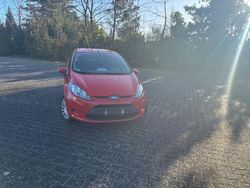 Rot Gebraucht 2010 Ford Fiesta Trend Limousine | 4.300 € (Fairer Preis)