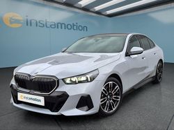 Grau Gebraucht 2024 BMW 520 Limousine | 54.949 € (Fairer Preis)