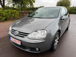 Grau Gebraucht 2006 VW Golf V Goal Limousine | 2.590 € (Etwas zu teuer)