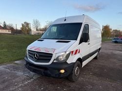 Weiß Gebraucht 2017 Mercedes 316 Van | 14.990 € (Teuer)