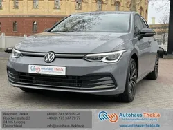 Grau Gebraucht 2023 VW Golf VIII Move Limousine | 26.900 € (Guter Preis)