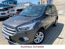 Grau Gebraucht 2019 Ford Kuga SUV | 17.985 € (Guter Preis)