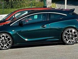 Grün Gebraucht 2015 Opel Astra GTC OPC Coupé | 16.999 €